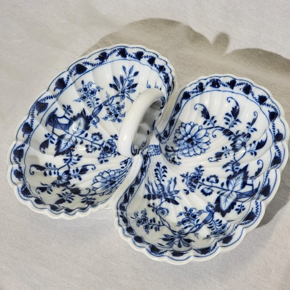 Vtg Meissen Porcelain Blue Onion Pattern Handled 2 Part Divided Dish 1815/1923